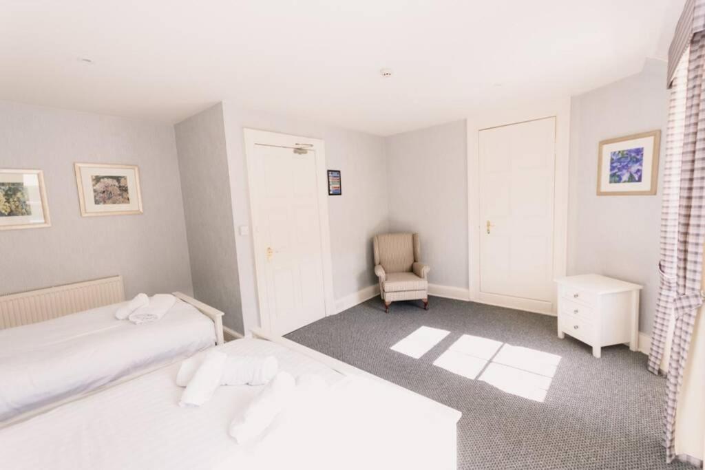 Wallace Apartment - A Unique Apartment In Countryside Park With Wifi And Access To Bar And Pool Perth Esterno foto