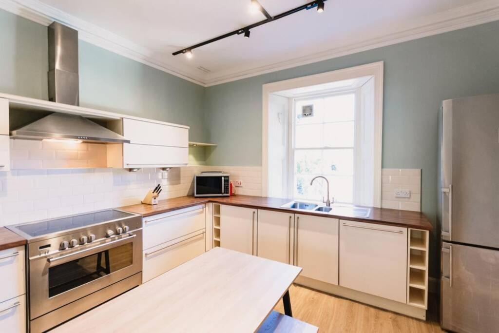 Wallace Apartment - A Unique Apartment In Countryside Park With Wifi And Access To Bar And Pool Perth Esterno foto