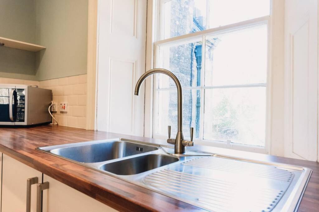 Wallace Apartment - A Unique Apartment In Countryside Park With Wifi And Access To Bar And Pool Perth Esterno foto